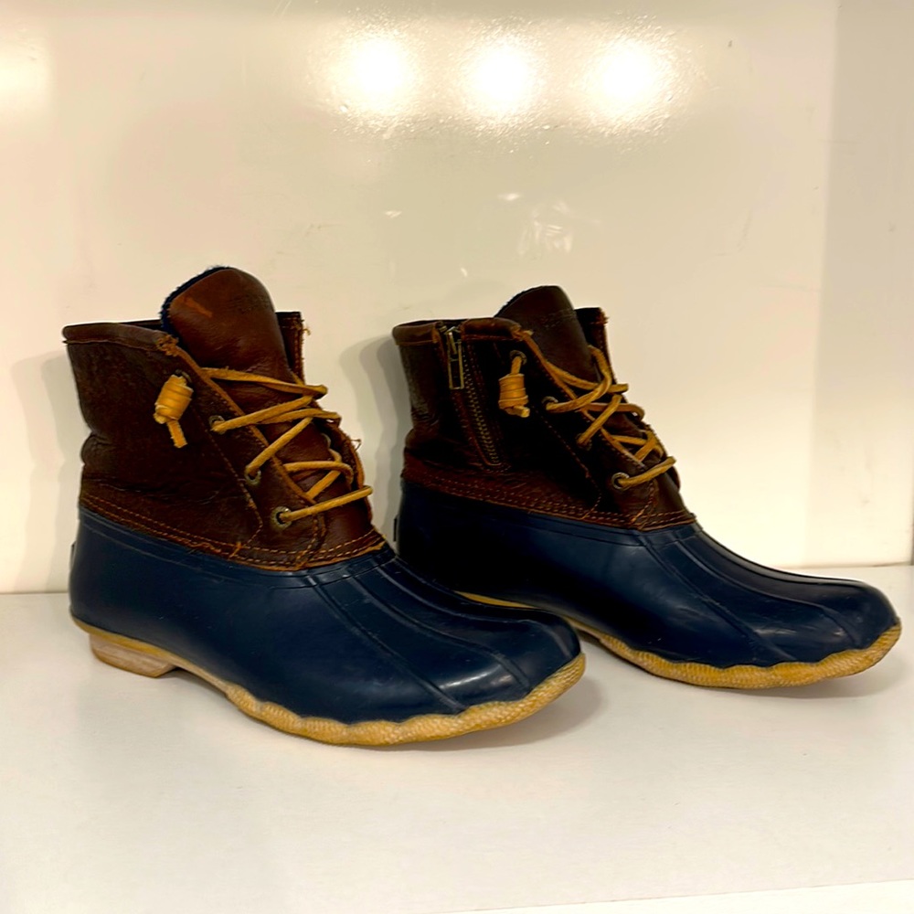 Women's Sperry Saltwater Duck Boot | Navy and Brown